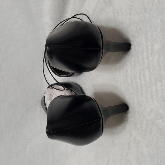 NWOT East 5th pointed to pump heel 9W black (Ss32) - Picture 4 of 7